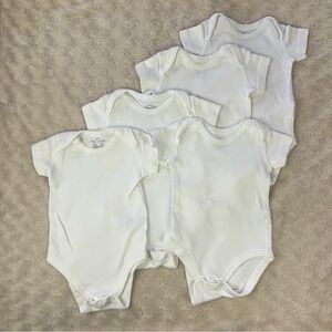 Moon and Back Organic Bodysuit Bundle Size 0-3 Months White